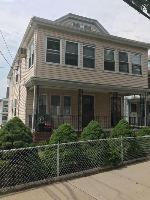 Primary Photo - 144 North St