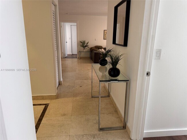 Building Photo - 19555 E Country Club Dr