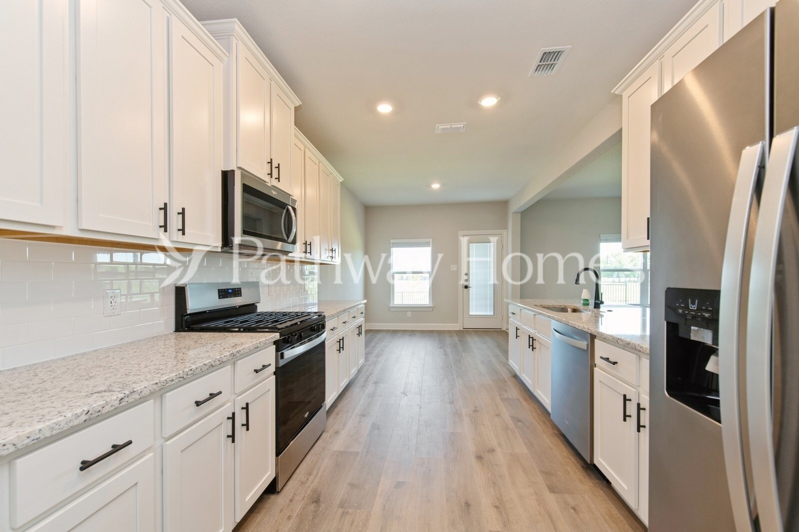 Building Photo - 601 Brookside Dr