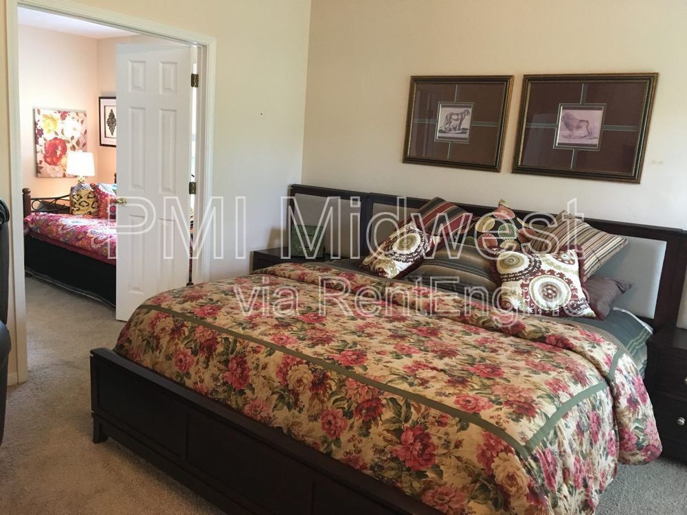 Building Photo - 7569 Cherryhill Dr