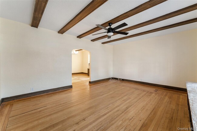 Building Photo - 310 Hayward St