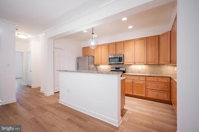 Building Photo - 10328 Sager Ave