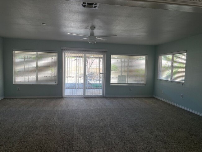 Building Photo - 28033 Radford Dr
