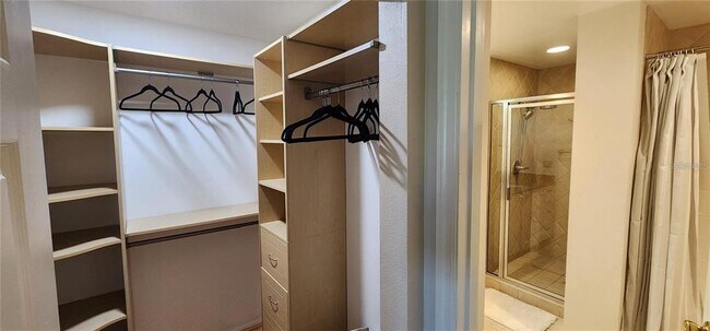 Building Photo - 2400 Feather Sound Dr