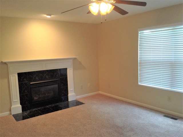 Building Photo - 6297 Satin Wood Dr