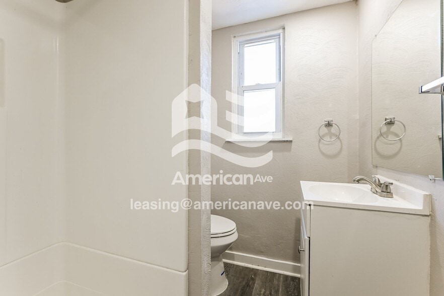 Building Photo - 1727 Wesley St