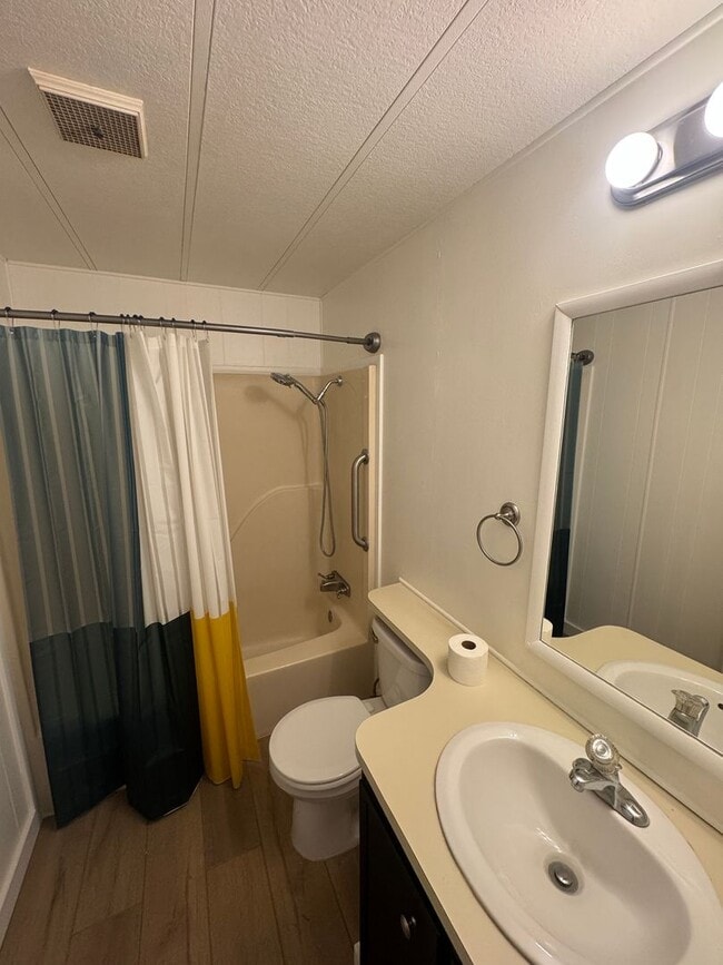 Building Photo - 3701 Gun Club Rd