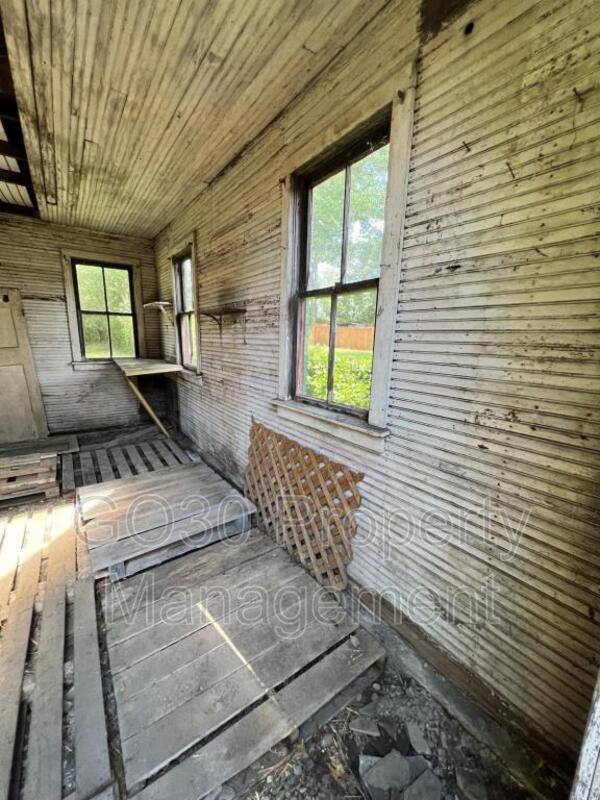 Building Photo - 355 Bonnie Brae Ave SE