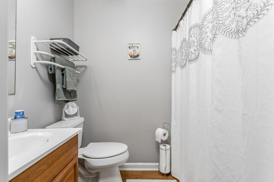 Building Photo - 915 Lafayette Blvd