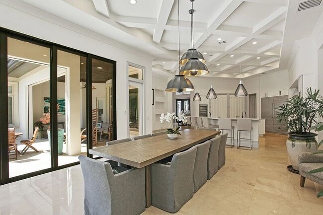 Building Photo - 10372 Kensington Shore Dr