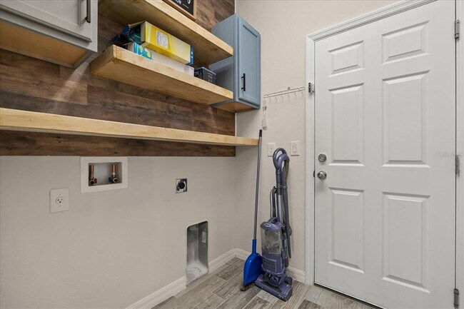 Building Photo - 3559 Southern Cross Lp