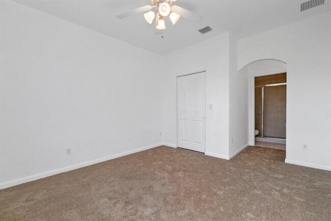 Building Photo - 6549 Diamond Springs Terrace