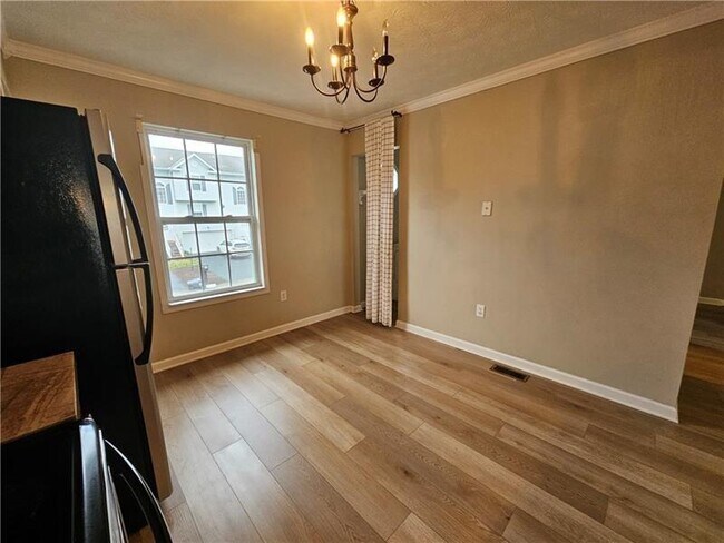 Building Photo - 518 Ten Point Ln