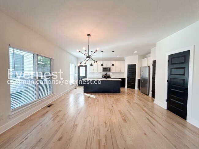 Building Photo - 427 Toney Rd