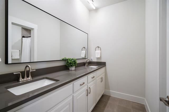 Building Photo - 761 Cavitt Ct