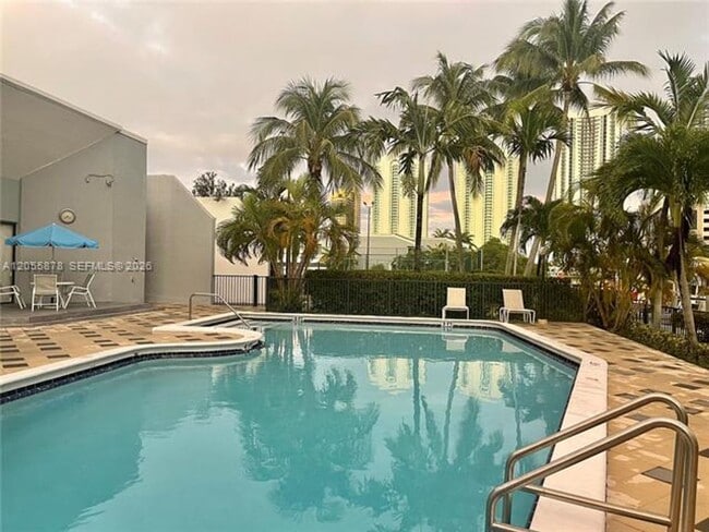 Building Photo - 456 Poinciana Island Dr