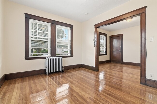 Building Photo - 60 Raycroft St