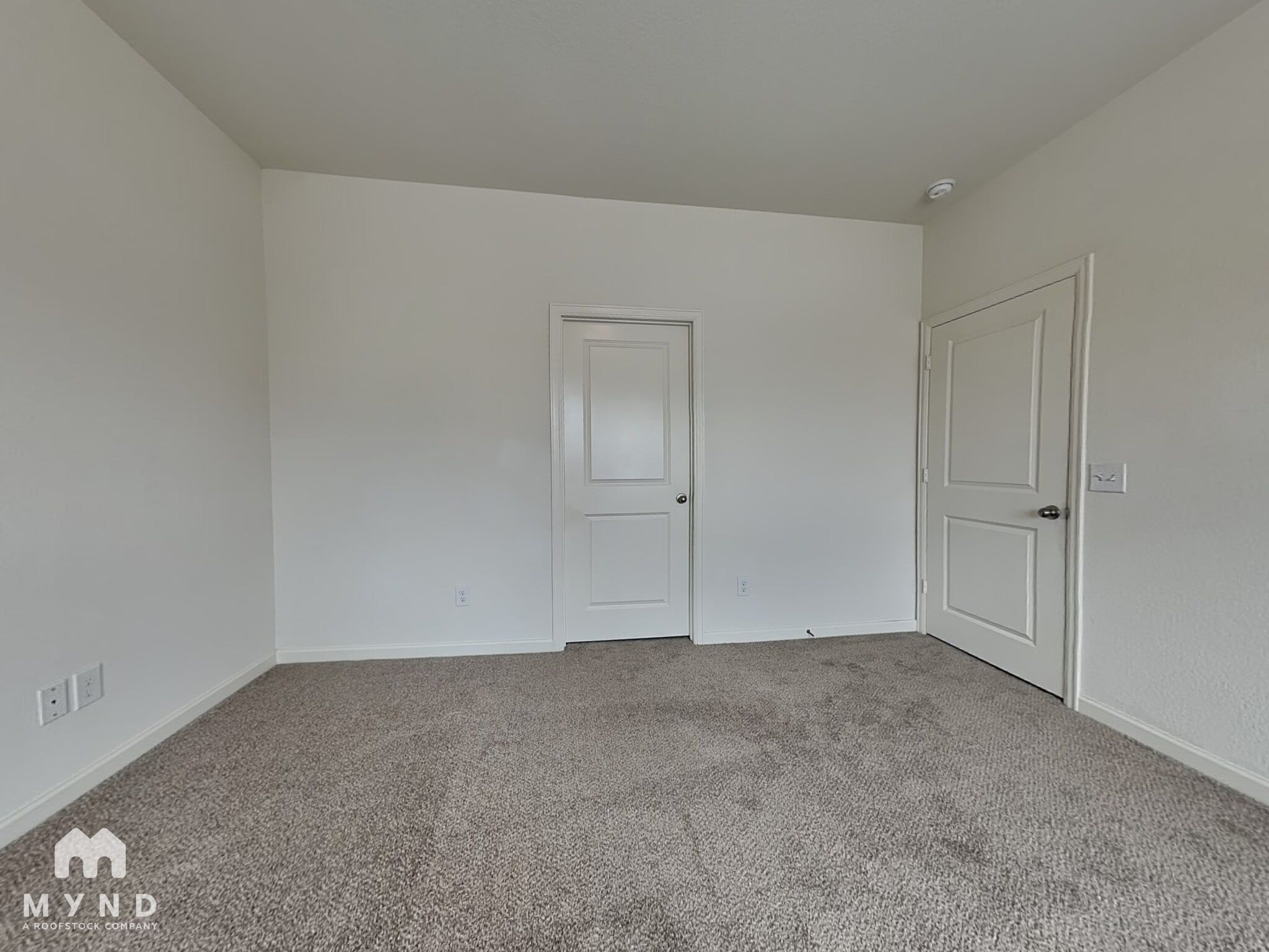 Building Photo - 1056 Banyon Tree Ln