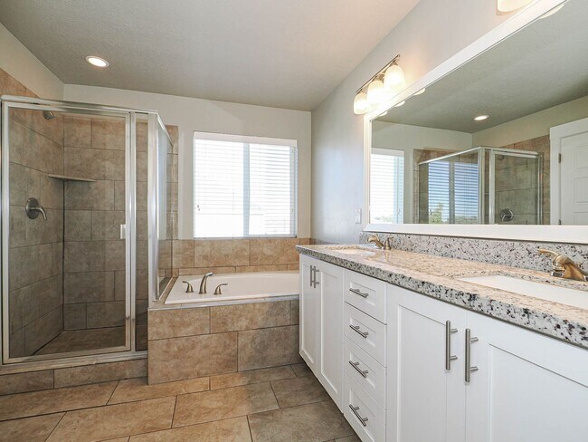 Building Photo - 4-bedroom, 2.5 bathroom Home