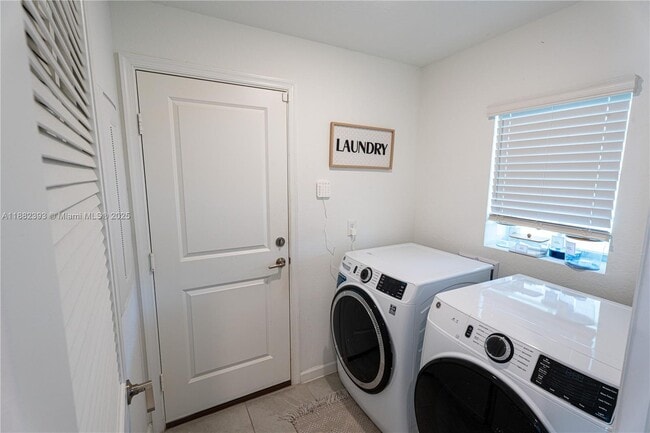 Building Photo - 6172 NW Sweetwood Dr