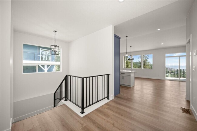 Building Photo - $3,375 - 4 Bed / 3 Bath Gorgeous Brand New...