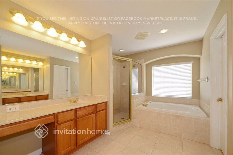 Building Photo - 3840 Stornoway Dr