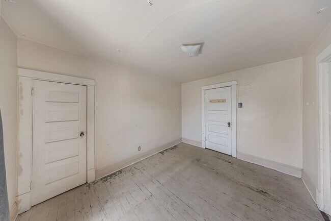 Building Photo - 746 Colorado Ave