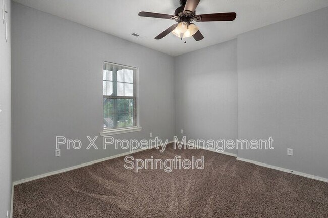 Building Photo - 1503 E Fairwind