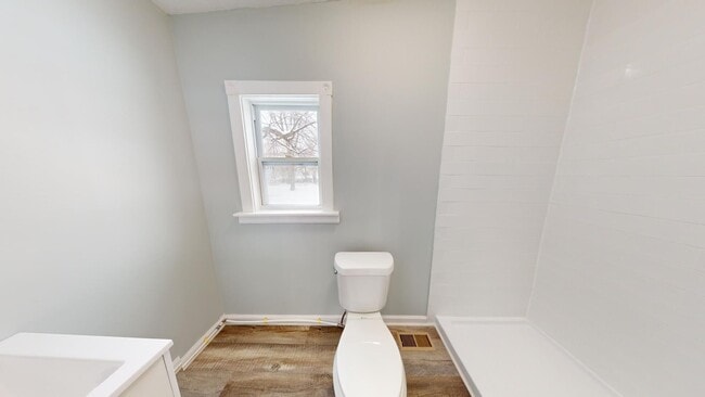 Building Photo - Stockyards Area - 3 Bedroom - 2 Bath Single Family Home