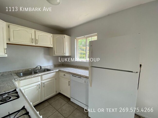 Building Photo - 1113 Kimbark Ave