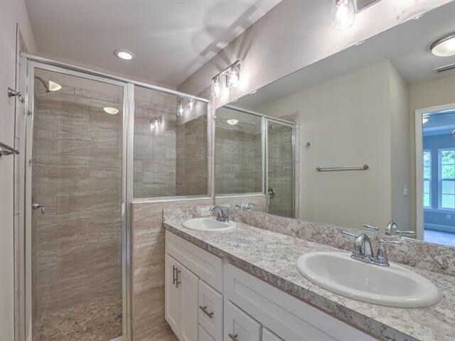 Building Photo - 927 Chase Creek Cir