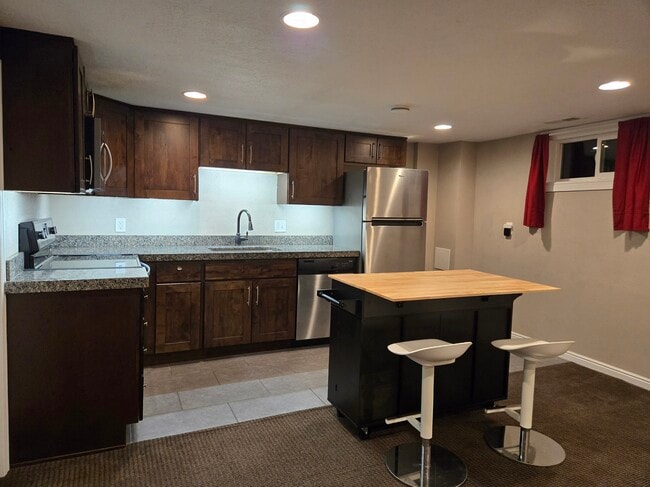 Kitchen - 864 E 200 S