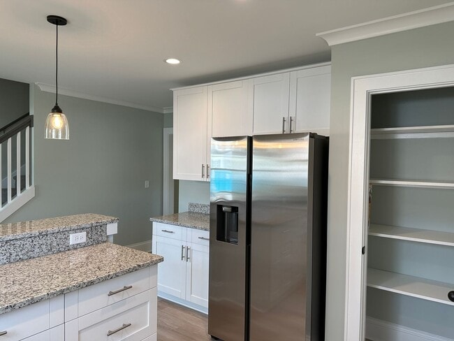 Building Photo - Beautifully Remodeled 4-bedroom Cape Cod -...