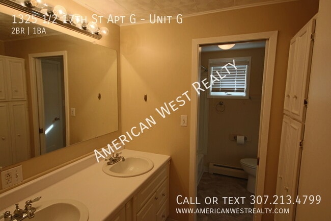 Building Photo - 1325 1/2 17th St Apt G-Unit G