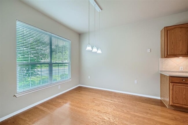 Building Photo - 120 Muir Ct