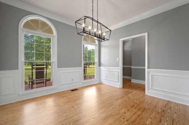 Building Photo - 485 Fussell Rd