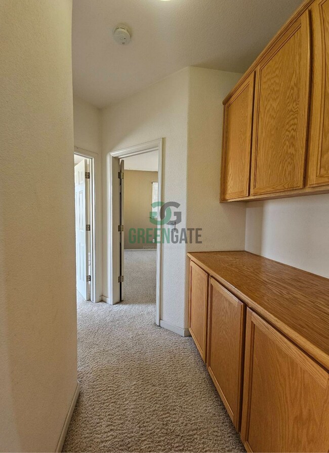 Building Photo - Price Reduced! 4 Bedroom 3 Bath Home is No...