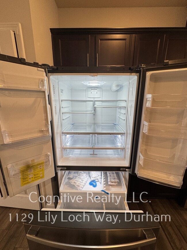 Building Photo - 1129 Lily Loch Wy