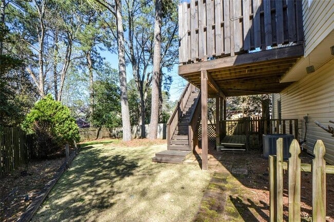 Building Photo - 115 Arborfield Way