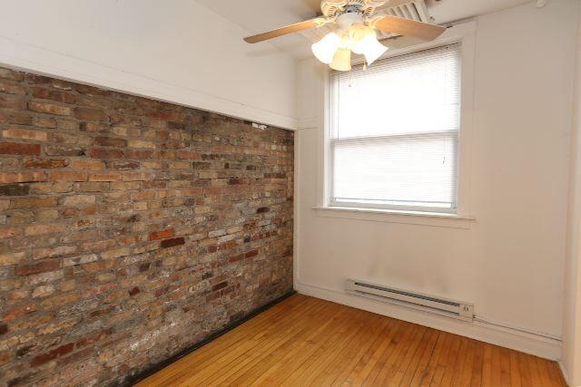 Building Photo - 734 W Cornelia Ave