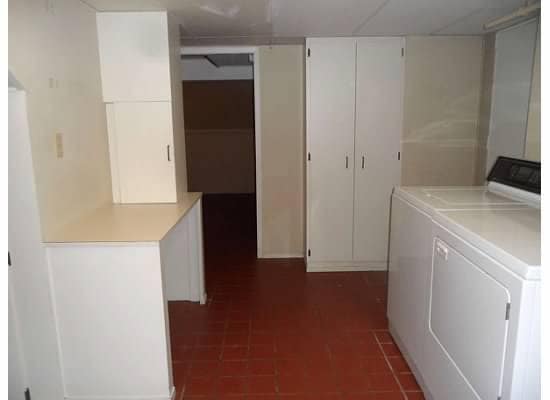 Building Photo - Broadway Hill home