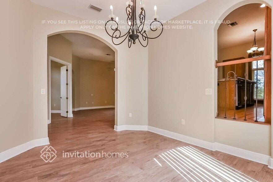 Building Photo - 38744 Lakeview Walk