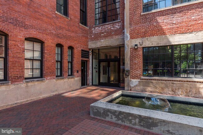 Building Photo - 437 New York Ave NW