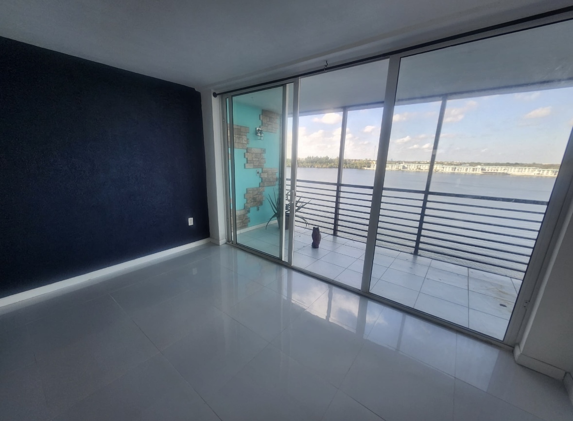 Building Photo - 1175 NE Miami Gardens Dr