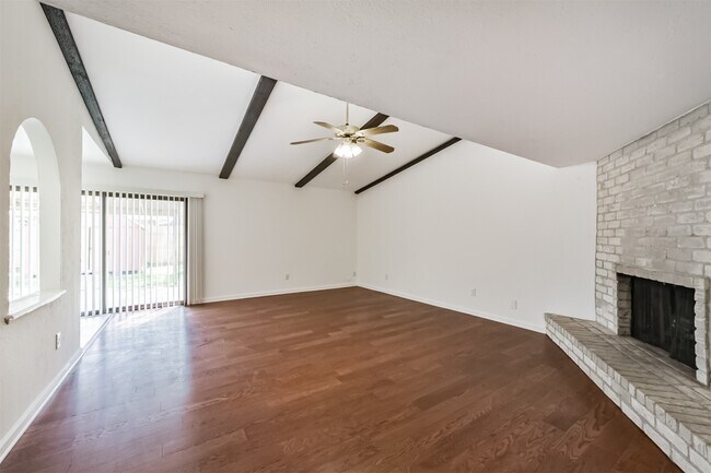 Building Photo - 5402 Dunnethead Dr