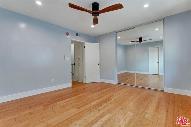 Building Photo - 5726 Woodman Ave