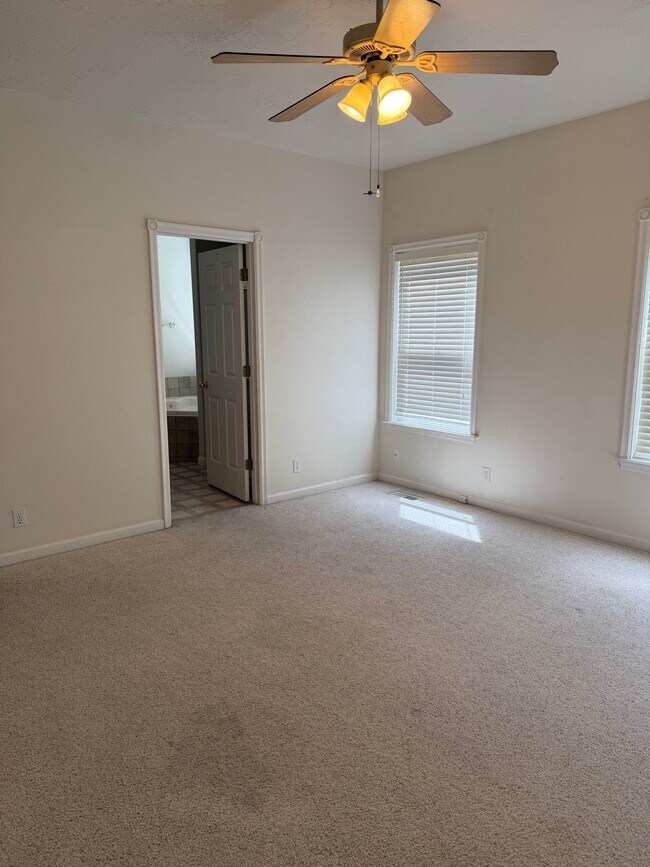 Building Photo - 14170 W Guinness Ct