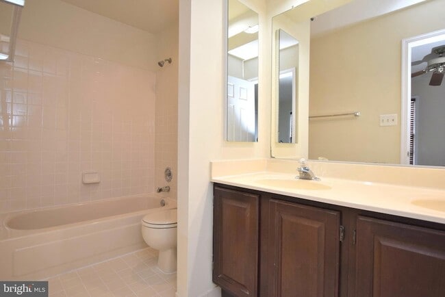 Building Photo - 7919 Blue Gray Cir