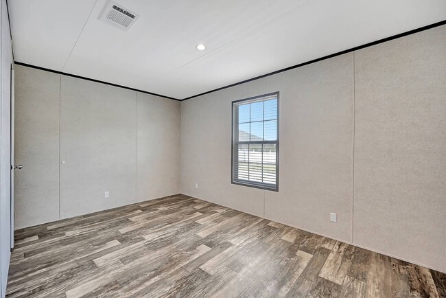 Building Photo - 16500 Slater Rd