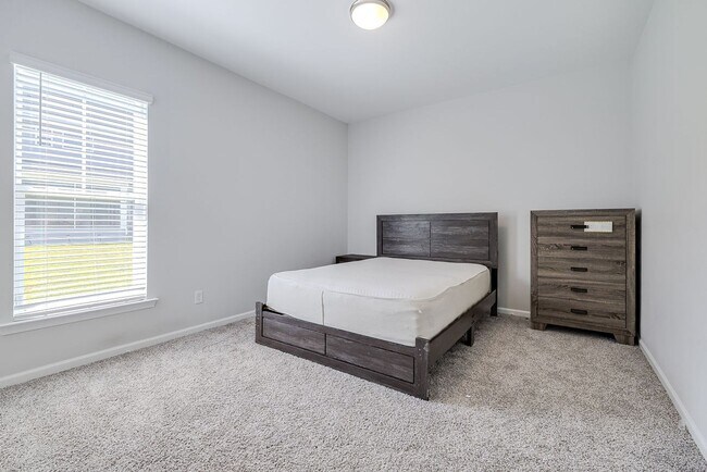 Building Photo - Luxury Meets Simplicity in This One-Story Ranch 3 Bed / 2.5 Bath